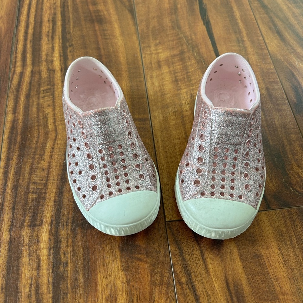 Pink sparkly natives